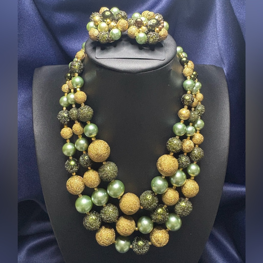 JAPAN Mid-Century Vintage Sugar-bead 3 Strand Necklace & Matching Earrings